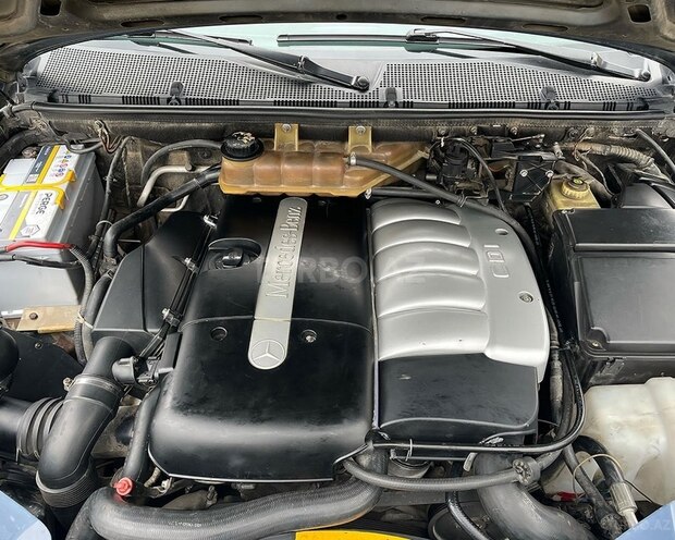 Mercedes ML 270 4MATIC 2003, 581,000 km - 2.7 л - Bakı
