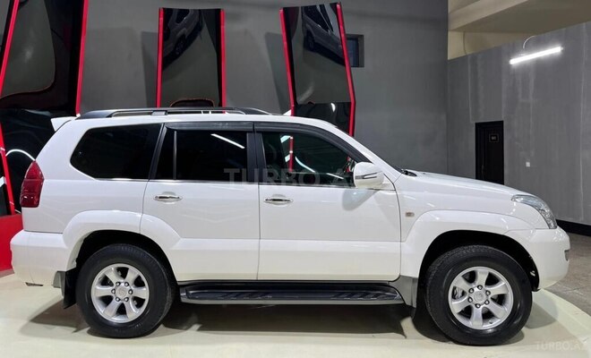Toyota Land Cruiser Prado-7