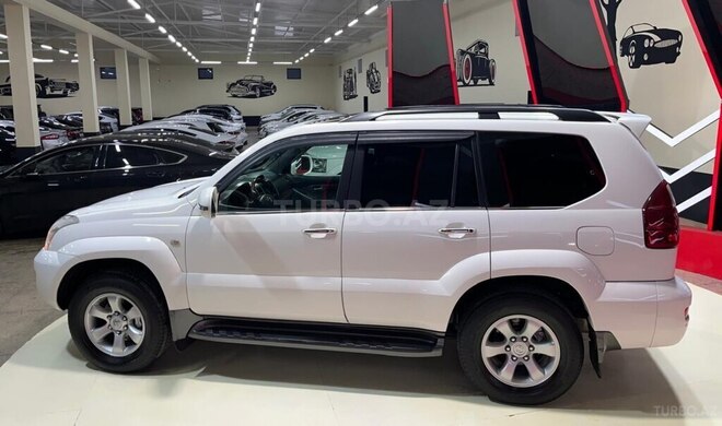 Toyota Land Cruiser Prado-8