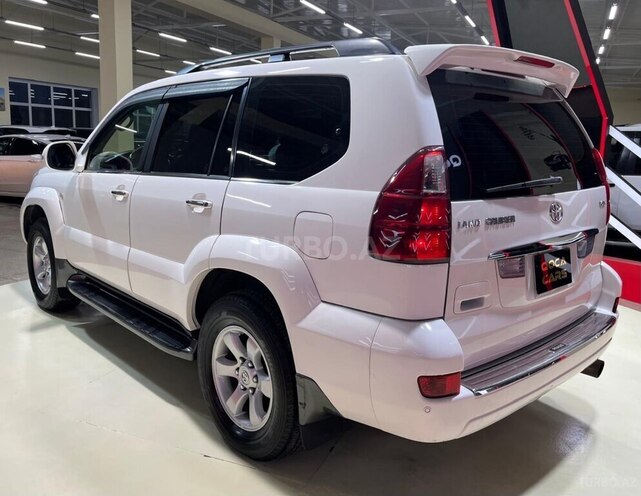 Toyota Land Cruiser Prado-9