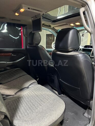 Toyota Land Cruiser Prado-15