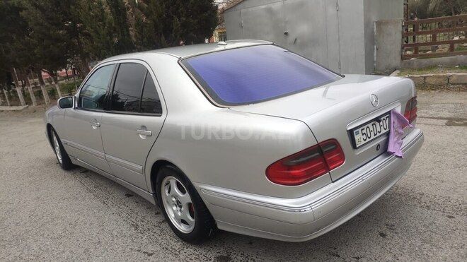 Mercedes E 240 1999, 237,000 km - 2.4 l - Sumqayıt