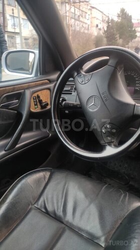 Mercedes E 240 1999, 237,000 km - 2.4 l - Sumqayıt