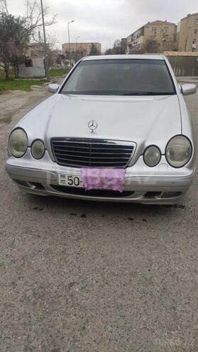 Mercedes E 240 1999, 237,000 km - 2.4 l - Sumqayıt