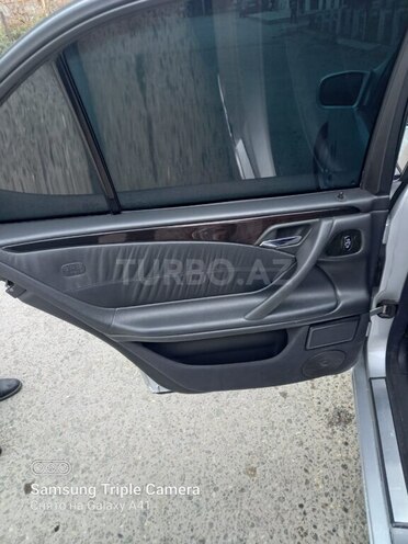 Mercedes E 240 1999, 237,000 km - 2.4 l - Sumqayıt
