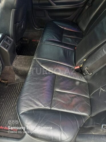 Mercedes E 240 1999, 237,000 km - 2.4 l - Sumqayıt