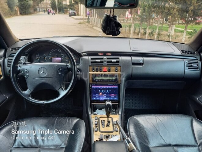 Mercedes E 240 1999, 237,000 km - 2.4 l - Sumqayıt