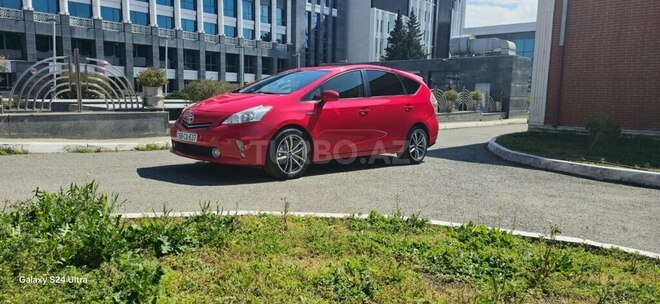 Toyota Prius V 2015, 199,723 km - 1.8 л - Bakı
