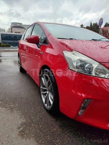 Toyota Prius V 2015, 199,723 km - 1.8 л - Bakı