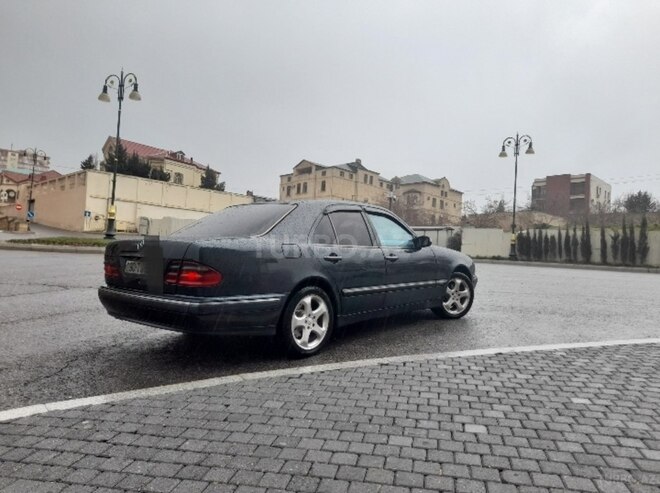 Mercedes E 270 2000, 409,000 km - 2.7 l - Bakı