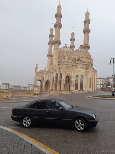 Mercedes E 270 2000, 409,000 km - 2.7 l - Bakı