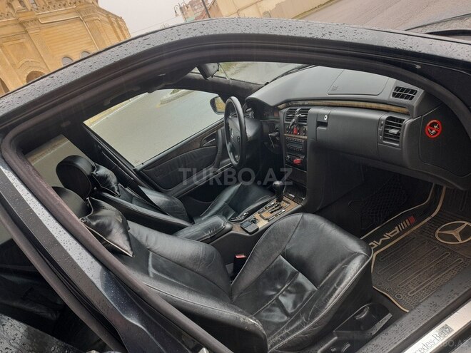 Mercedes E 270 2000, 409,000 km - 2.7 l - Bakı