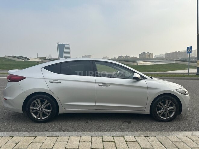 Hyundai Avante 2016, 160,000 km - 1.6 l - Bakı