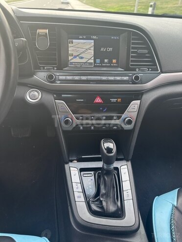 Hyundai Avante 2016, 160,000 km - 1.6 l - Bakı