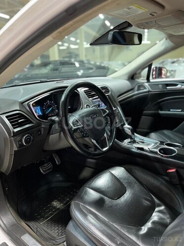 Ford Fusion (North America) 2013, 241,402 km - 2.0 л - Sumqayıt