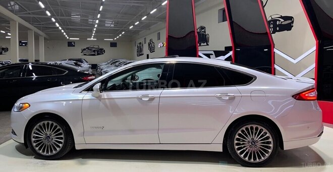 Ford Fusion (North America) 2013, 241,402 km - 2.0 л - Sumqayıt