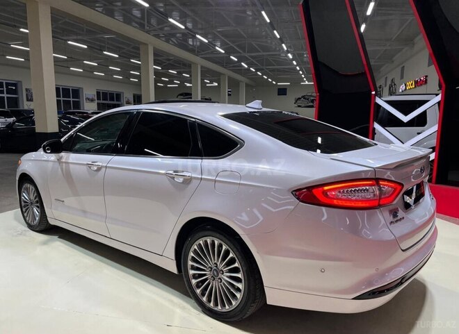 Ford Fusion (North America) 2013, 241,402 km - 2.0 л - Sumqayıt