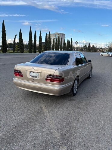 Mercedes E 220 d 2000, 248,653 km - 2.2 l - Gəncə