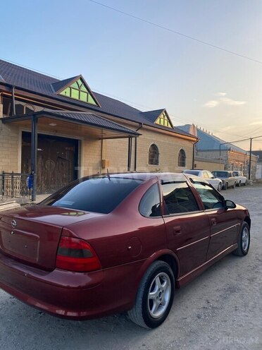 Opel Vectra 1996, 300,000 km - 1.6 l - Şəmkir