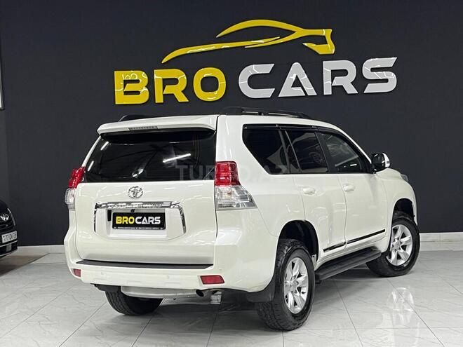 Toyota Land Cruiser Prado-4