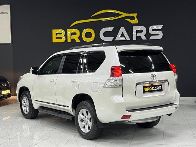 Toyota Land Cruiser Prado-9