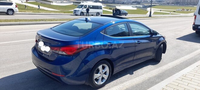 Hyundai Elantra 2015, 179,360 km - 1.8 l - Bakı