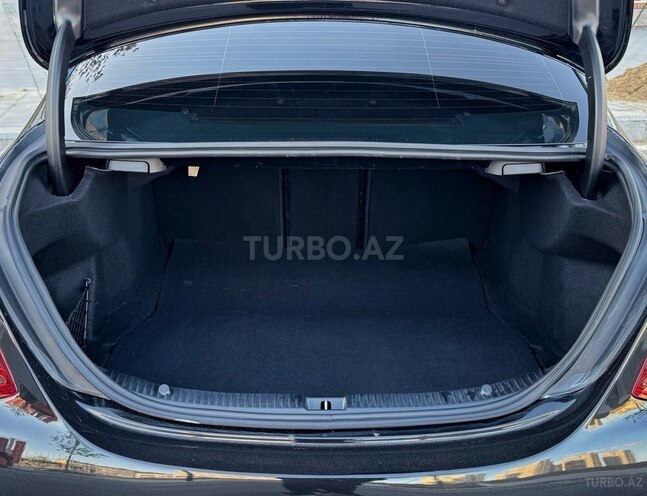 Mercedes C 300 2014, 257,400 km - 2.0 l - Bakı