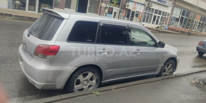 Mitsubishi Airtrek 2003, 300,000 km - 2.4 l - Bakı