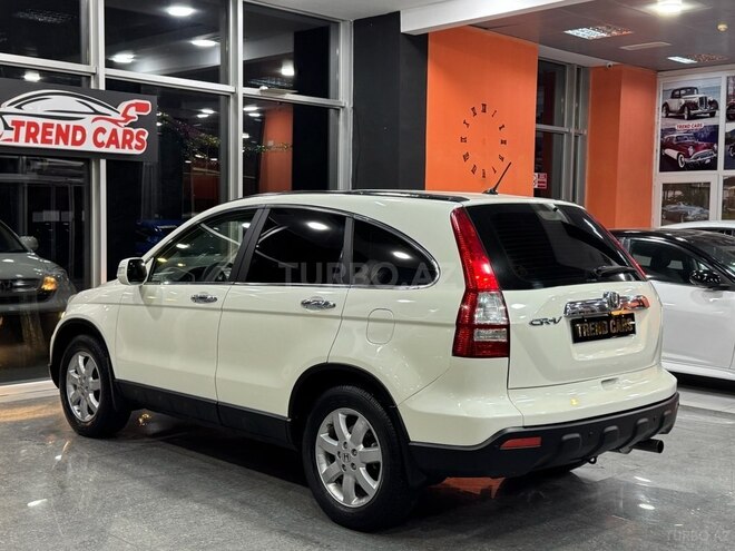 Honda CR-V-8