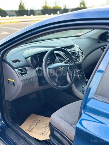 Hyundai Elantra 2015, 74,000 km - 1.8 л - Bakı