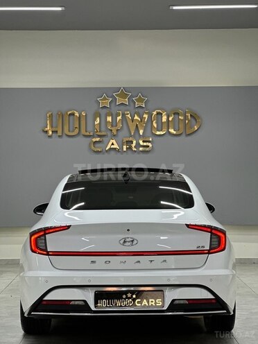 Hyundai Sonata-11
