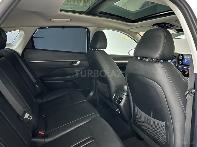 Hyundai Sonata-20