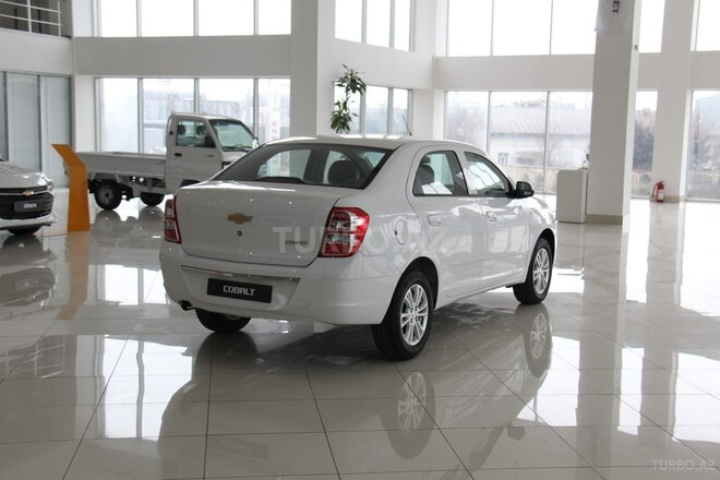 Chevrolet Cobalt-21