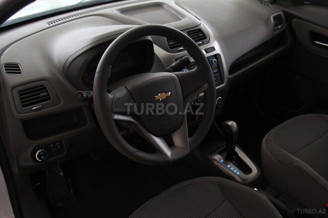 Chevrolet Cobalt-8