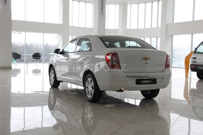 Chevrolet Cobalt-24