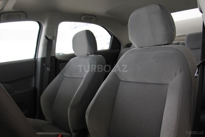 Chevrolet Cobalt-19