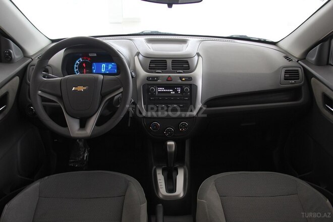 Chevrolet Cobalt-10