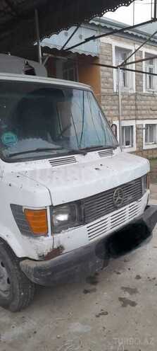 Mercedes 208 D 1990, 322,425 km - 2.0 l - Şirvan