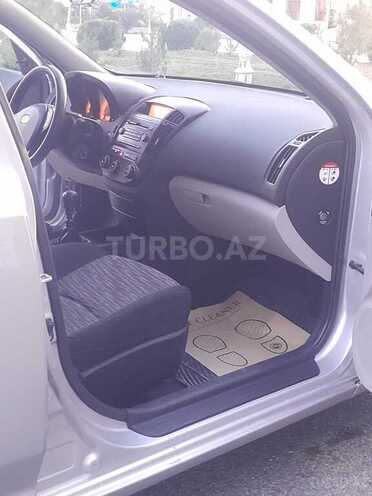 Kia Ceed 2008, 220,000 km - 1.4 л - Ucar