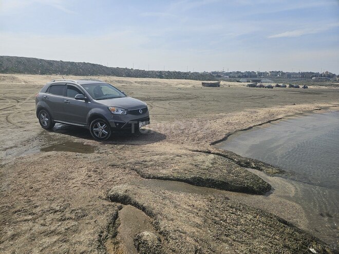 Ssang Yong Korando-11