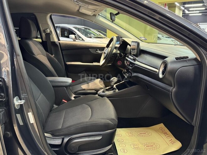 Kia Cerato-12