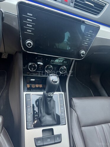 Skoda Superb 2021, 86,000 km - 2.0 l - Bakı