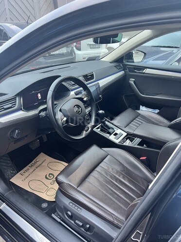 Skoda Superb 2021, 86,000 km - 2.0 l - Bakı