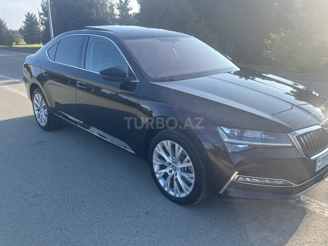 Skoda Superb 2021, 86,000 km - 2.0 l - Bakı