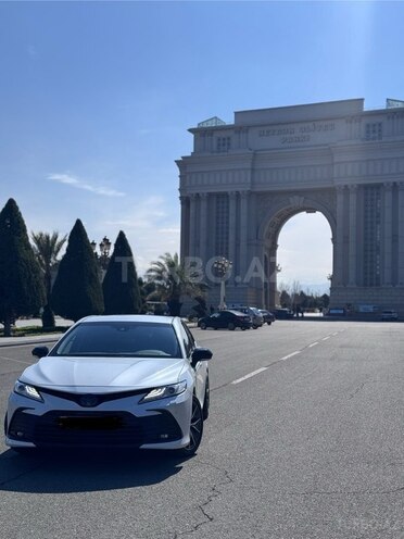 Toyota Camry-1