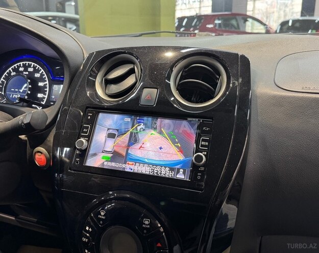 Nissan Note-10