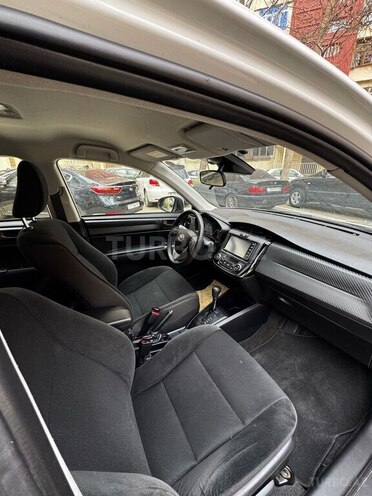 Toyota Corolla Axio 2019, 80,000 km - 1.5 l - Bakı