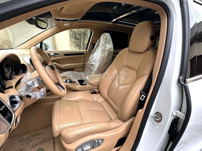 Porsche Cayenne-10