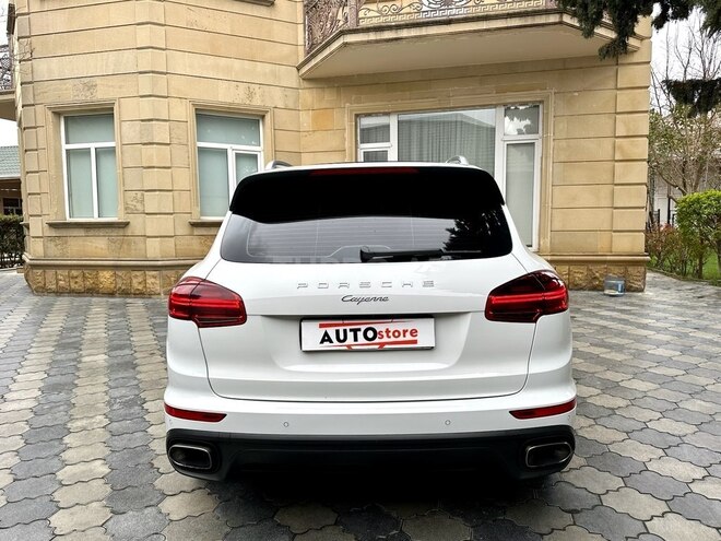 Porsche Cayenne-9