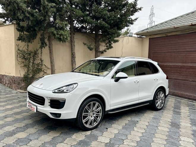 Porsche Cayenne-5